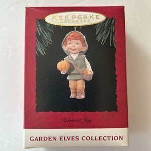 HALLMARK NIB Garden Elves Collection Harvest Joy Ornament Keepsake
